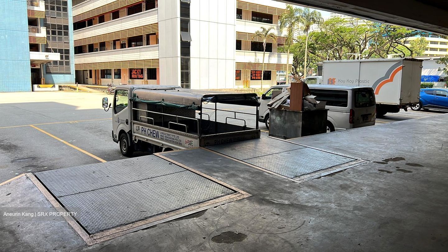 Kallang Place (D12), Factory #439849161